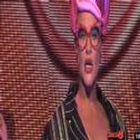 BWW BLOG EXCLUSIVE: CHIX 6 Hits Comic Con! Video